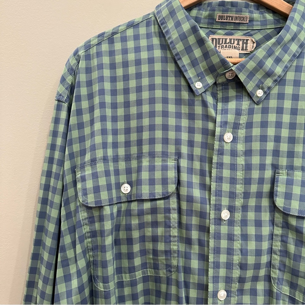 Duluth Trading Co. untucked button up 2XL